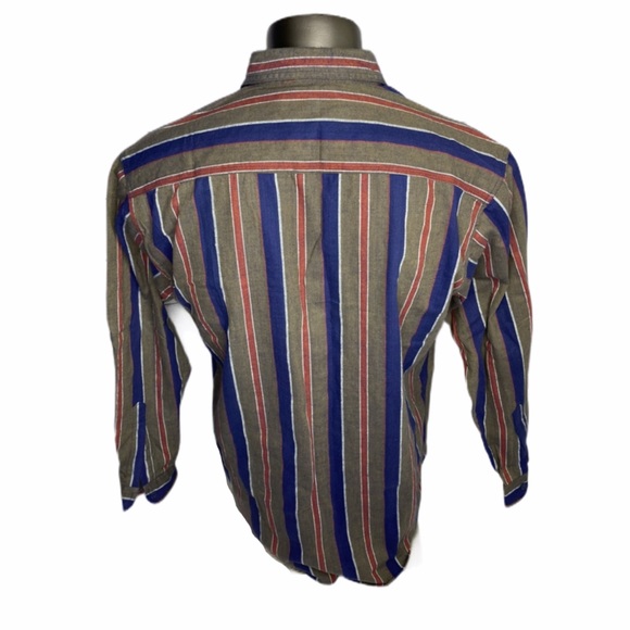 LEViS Button Down - Picture 2 of 4